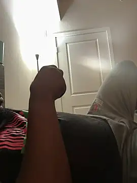 makeherfeelg's cam snapshot