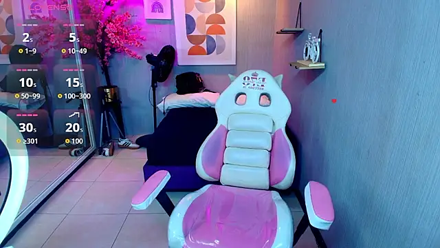 Maggy_t18's cam snapshot