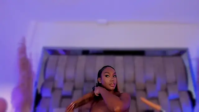 ChaynnaCooper's cam snapshot