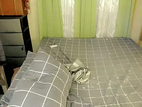 Chubbylicious_89 live sex cam