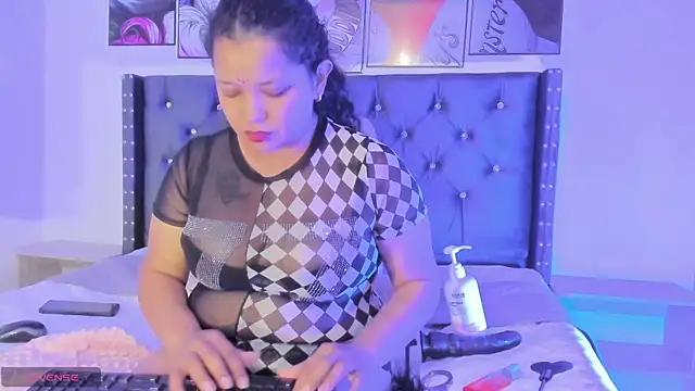 Leila_rossi's cam snapshot