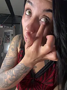 BABY-CHIKIIS's cam snapshot