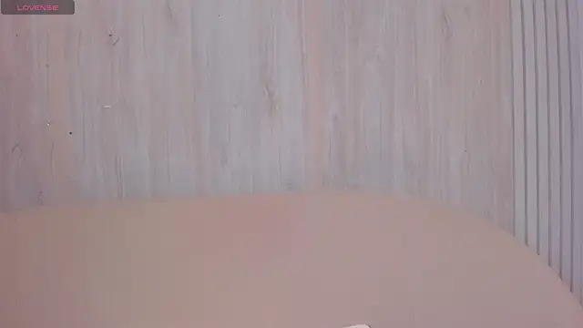 ZiaCarter_'s cam snapshot