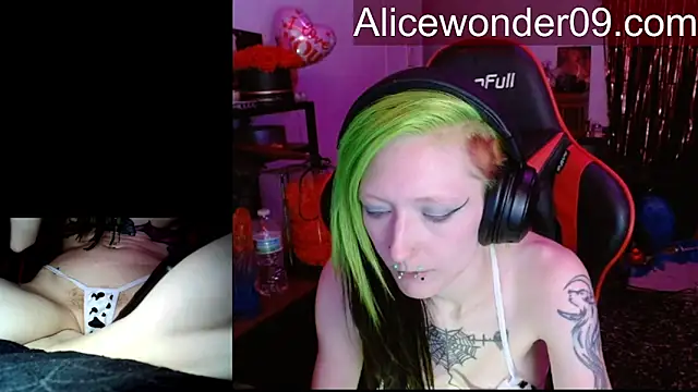 alicewonder09's cam snapshot