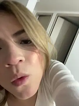 meggan___'s cam snapshot