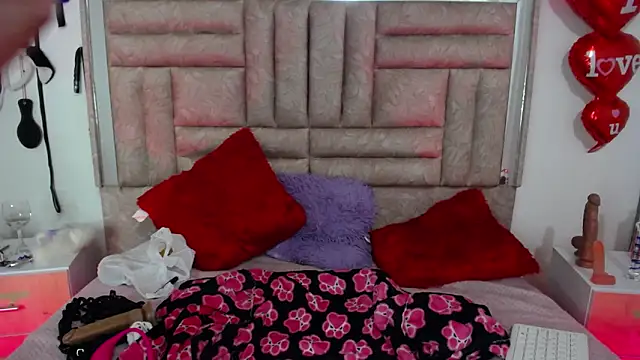 Bombom_Lux's cam snapshot