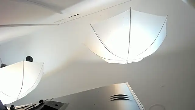 ValerySkinnyy's cam snapshot