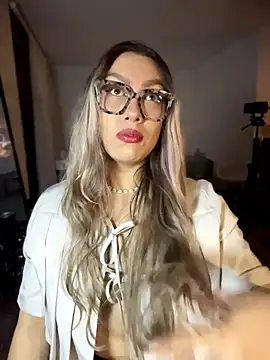 Im_sophiie's cam snapshot