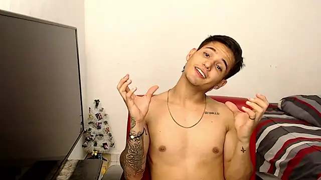 Alex_mojica live sex cam