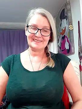 irinamaux live sex cam