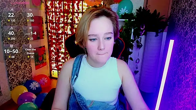 Ellie_Heavenly's cam snapshot