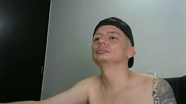 Thommas8a's cam snapshot