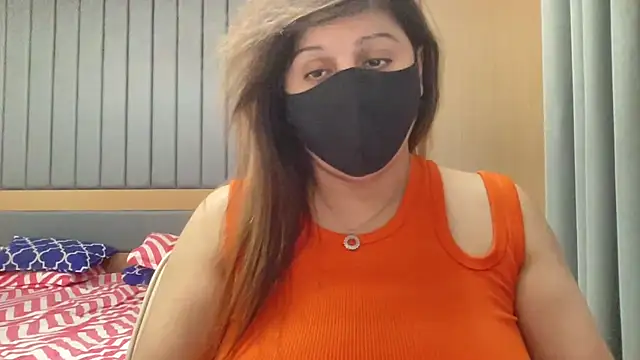 sassypooja live sex cam