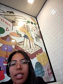 SheenaBrooke live sex cam