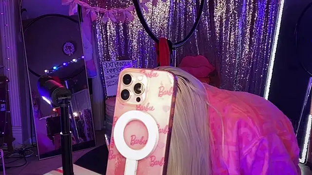 bimbotwerkqueen's cam snapshot