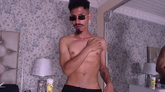 NoaahTylor's cam snapshot