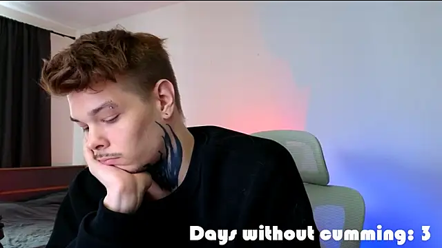 DENIS_HERE's cam snapshot