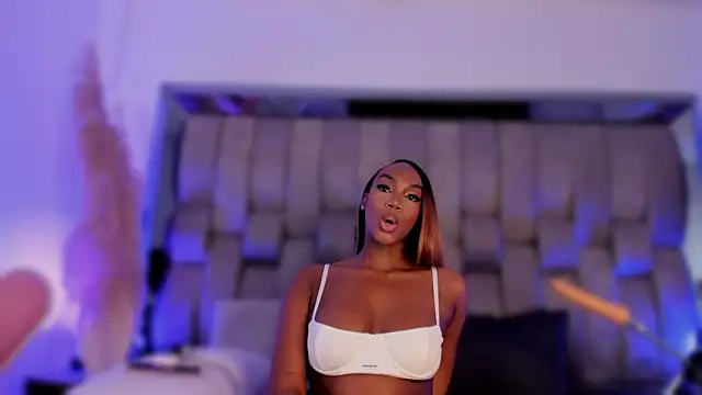 ChaynnaCooper's cam snapshot