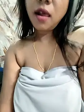 hornyzinia123 live sex cam