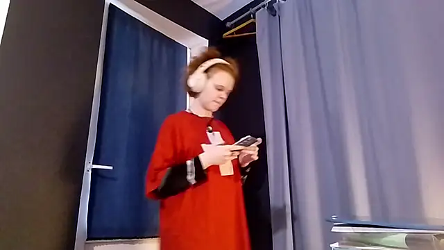 CurlaPettyBom's cam snapshot