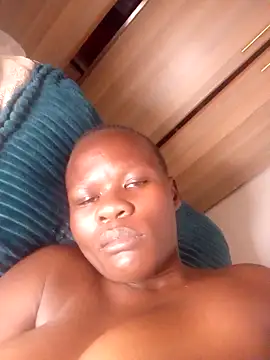 MINNYIRI live sex cam