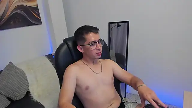 Tommas_Jhonson's cam snapshot