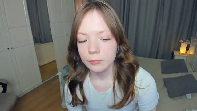 LavenderMitten's cam snapshot