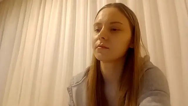 CrackShirker's cam snapshot