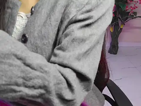 Saanvi_01's cam snapshot