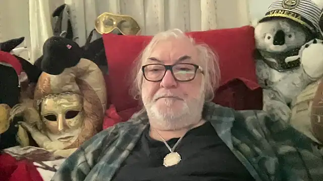 EroticVenetian's cam snapshot