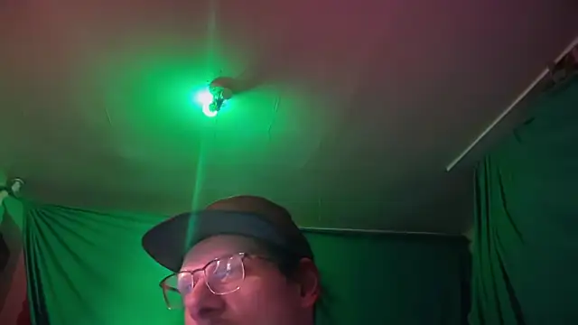 MasterDaddyCool's cam snapshot