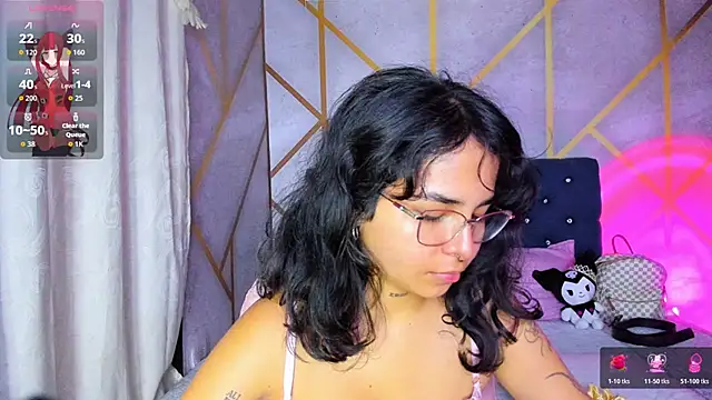 _vaiolet_owo's cam snapshot