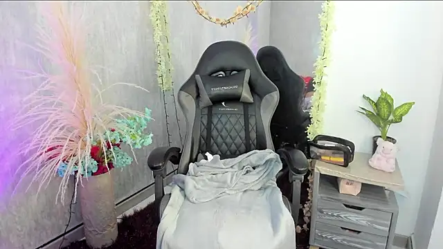 ValerySilva's cam snapshot