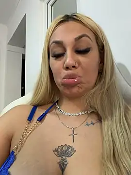 SonyaJoy's cam snapshot