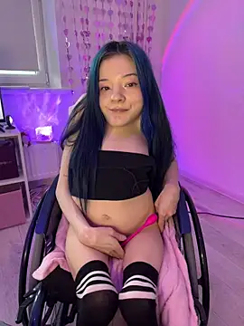 MiniSophiaa live sex cam