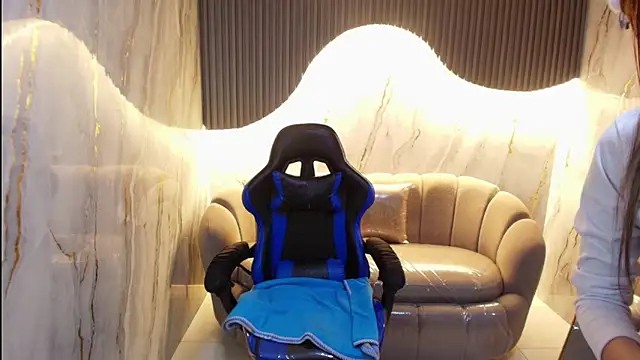 katalina_r_'s cam snapshot