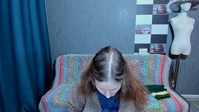 pa1e_pr1ncess's cam snapshot