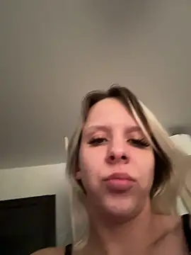 LikaCat live sex cam