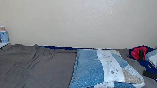 AfricanPopi's cam snapshot