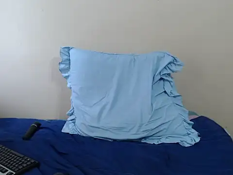 SexyLipss_'s cam snapshot