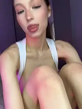 AngelLeeen live sex cam