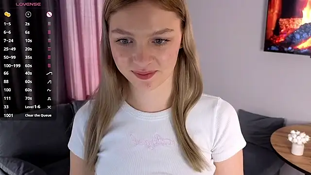 CynthiaaStone's cam snapshot