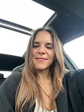 JuicyFruits93 live sex cam