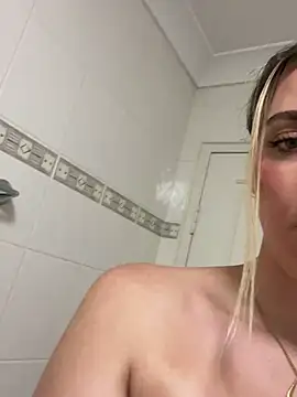 Aussielulu live sex cam