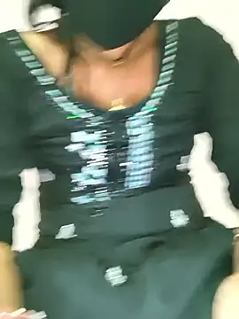 Indian-couple2025's cam snapshot