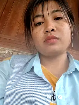 miumiu_sexy2x's cam snapshot