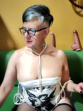 ilonna2025's cam snapshot