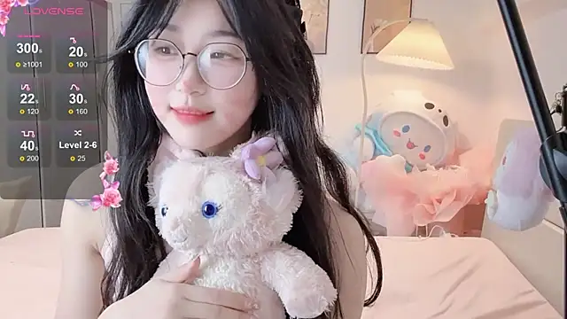 Luminous4173 live sex cam