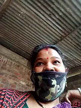 Kirti_sacsena live sex cam