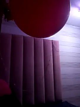 petite_coral's cam snapshot